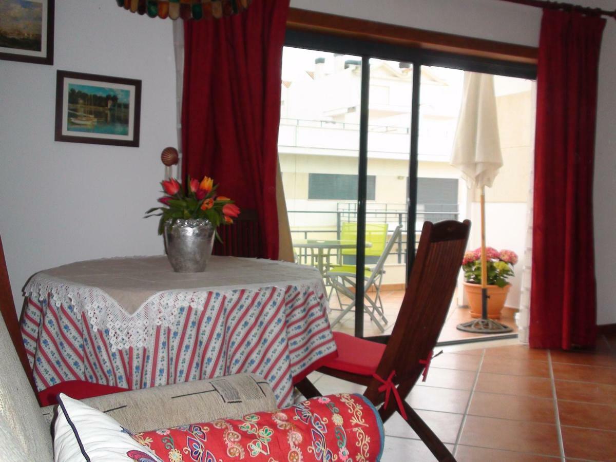 Terraco Da Baia Apartment เซามาร์ทินโญโดปอร์โต ภายนอก รูปภาพ